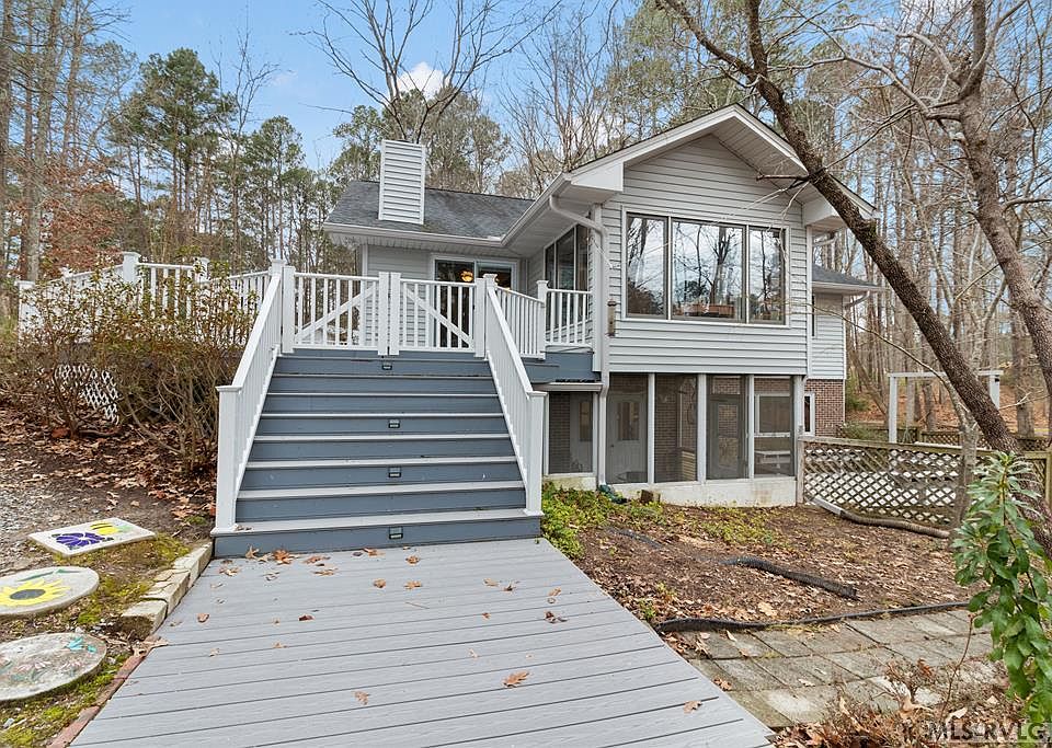 1st image of 163 Pine Cone Dr