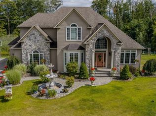 5024 Astilbe Path, Liverpool, NY 13088