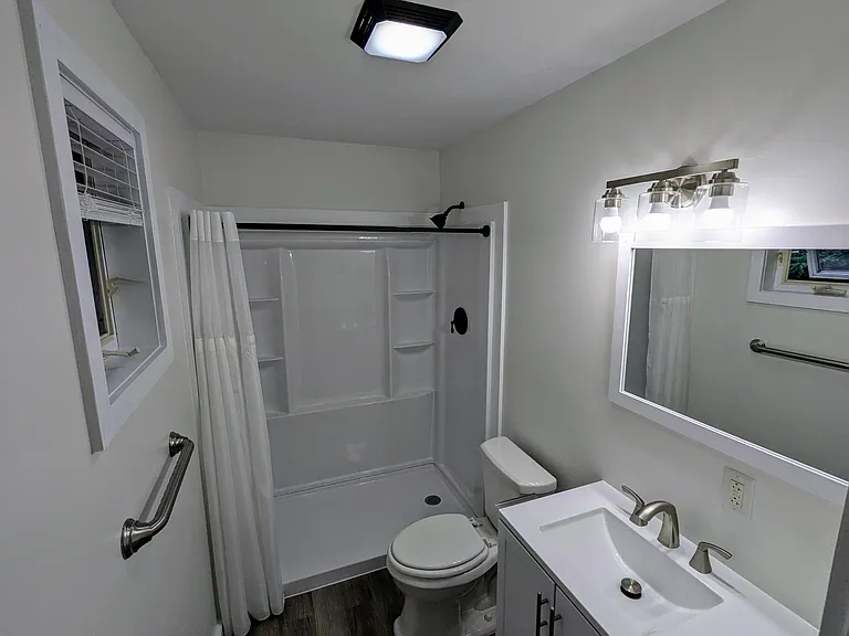 35 Hazelwood Ave — Photo 12
