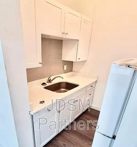 1263 Clarkson St #2 — Photo 3