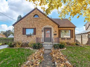 1811 Maple St, Manitowoc, WI 54220