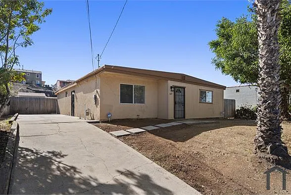 4 bed, 1625 sqft, $3,950 — Photo 1