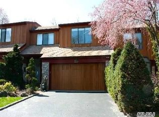 117 The Cres, Roslyn Heights, NY