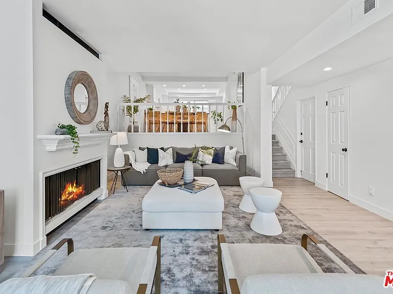 4742 La Villa Marina #H — Photo 4
