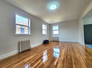 67-30 224th St #2A, Oakland Gardens, NY 11364