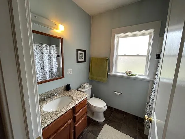 2543 W Wabansia Ave #1 — Photo 7