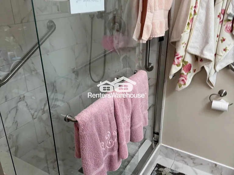 930 Riversedge Cir — Photo 7