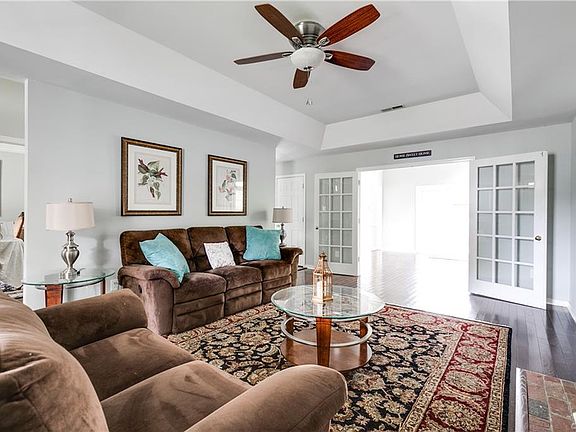 5th image of 8401 Dove Hollow Ct