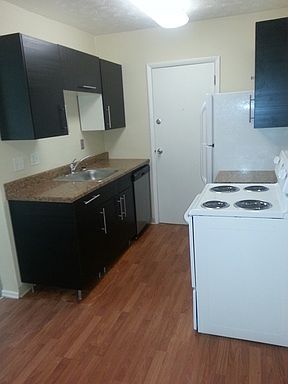 1st image of 2345 Beechmont Ave APT 26