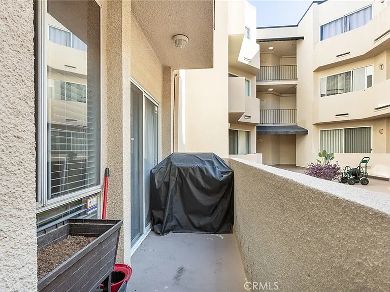19350 Sherman Way #124 — Photo 20