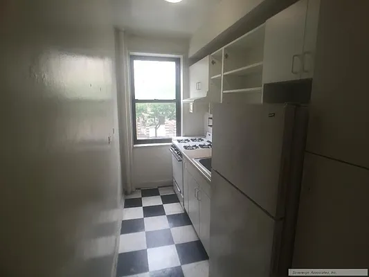 Rented by Sovereign Associates | media 10