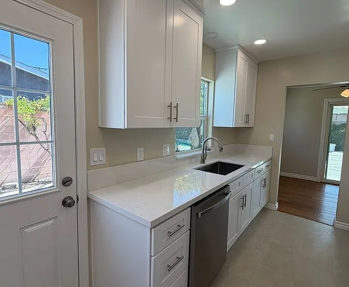 150 N Forestdale Ave — Photo 9