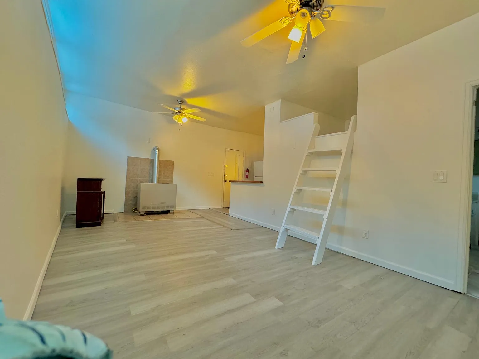312 Ruxton Ave — Photo 2