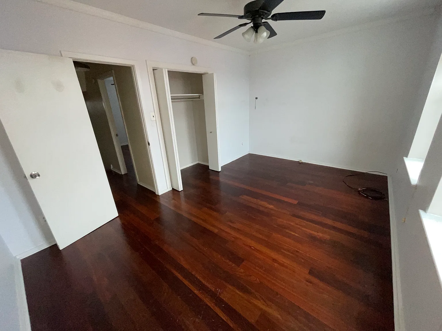 3 bed, 1.5 bath, 1659 sqft, $1,350 — Photo 2