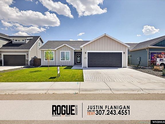 3rd image of 4645 Shale Cir