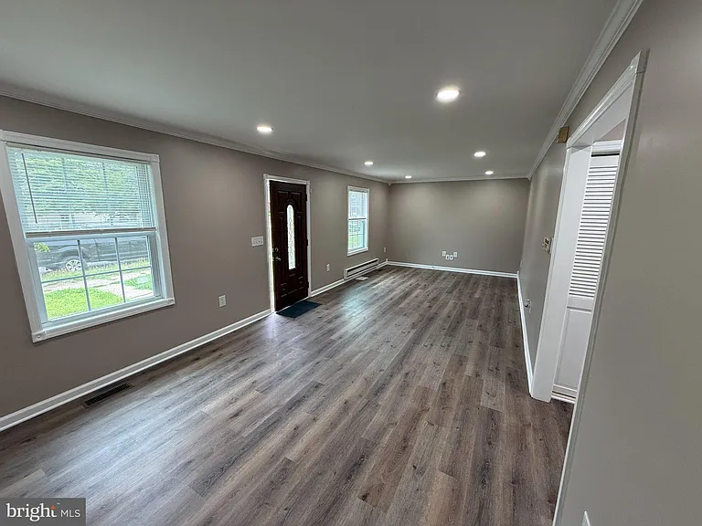 222 Samdin Blvd — Photo 5