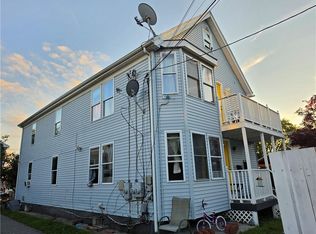 28 Benedict St, Providence, RI 02907