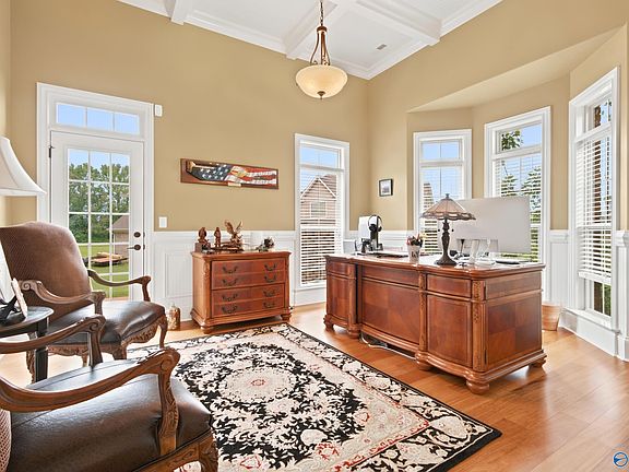 5th image of 226 Ash Ridge Dr