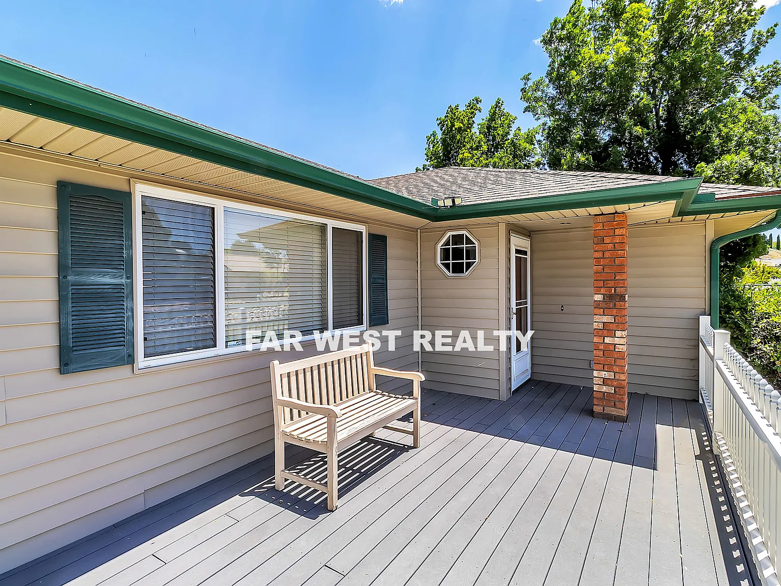 3 bed, 1239 sqft, $1,900 — Photo 4