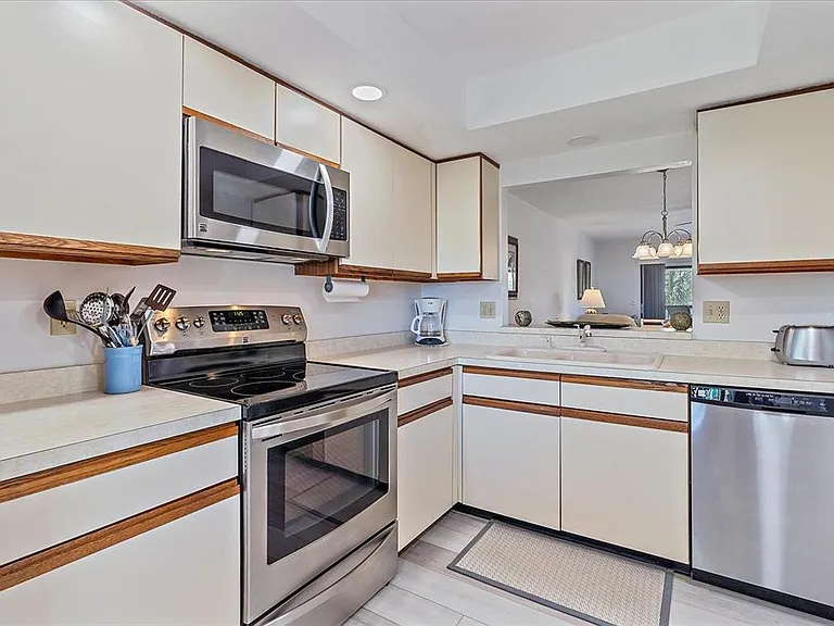 320 Mission Trl N #B — Photo 9
