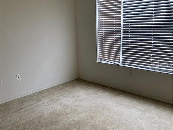 5th image of 2442 Grand Central Pkwy #30