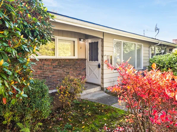 2 bed, 1.0 bath, 836 sqft, $1,650, 5318 Northwest Dr, Bellingham, WA 98226