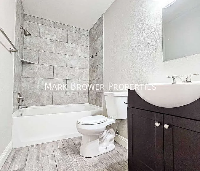 2326 W Carson Dr — Photo 11