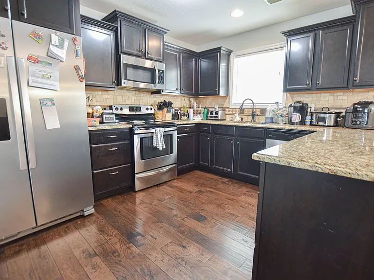 3702 Windmill Ct — Photo 7