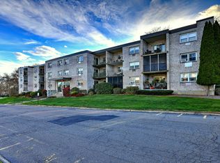 308 Meadowside Rd APT 202, Milford, CT 06460