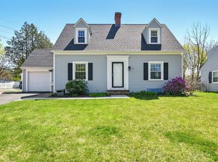 31 Lincoln Park, Longmeadow, MA 01106