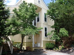 812 Sourwood Dr, Gatlinburg, TN 37738