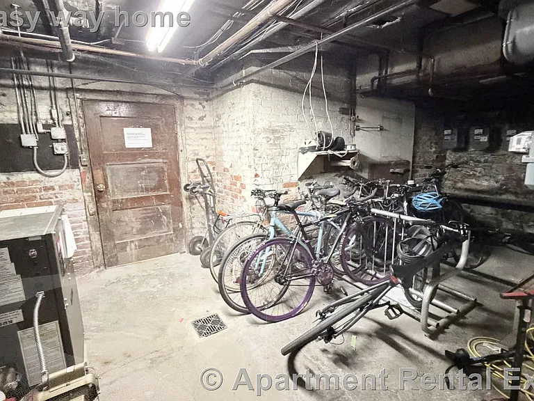 82 Munroe St #12 — Photo 19