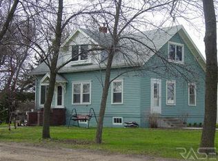 903 N West Ave, Madison, SD 57042