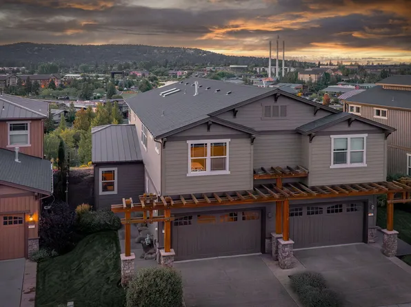 953 SW Vantage Point Way, Bend, OR 97702
