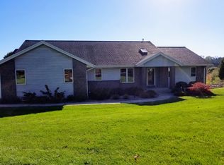 W4501 Center St, Hingham, WI 53031