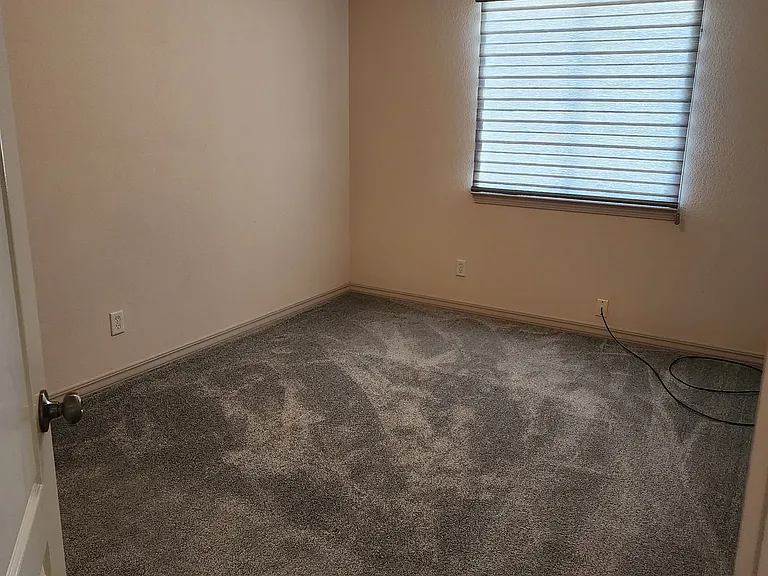 1517 Alovera Ln — Photo 9