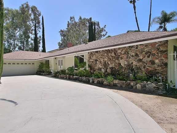 5th image of 16860 Bosque Dr