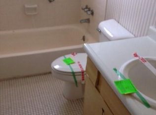 913 Waycross Rd, Cincinnati, OH 45240