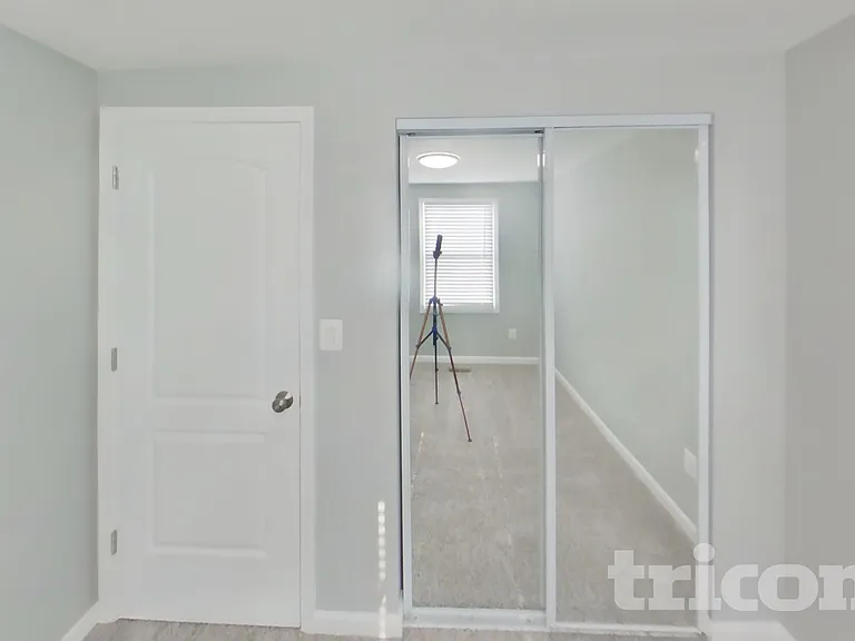 808 Ruxshire Dr — Photo 7