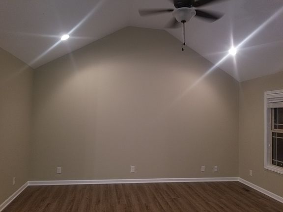 5th image of 60 Al White Dr