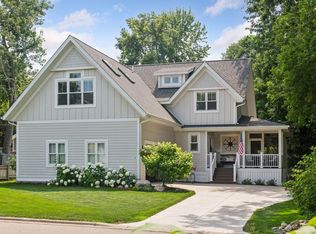 180 Bell St, Excelsior, MN 55331