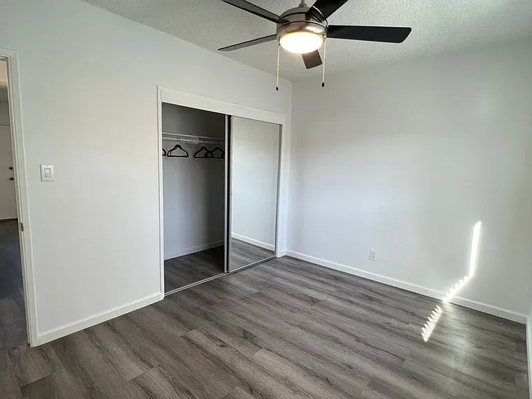 Ruther Apartments — Photo 6