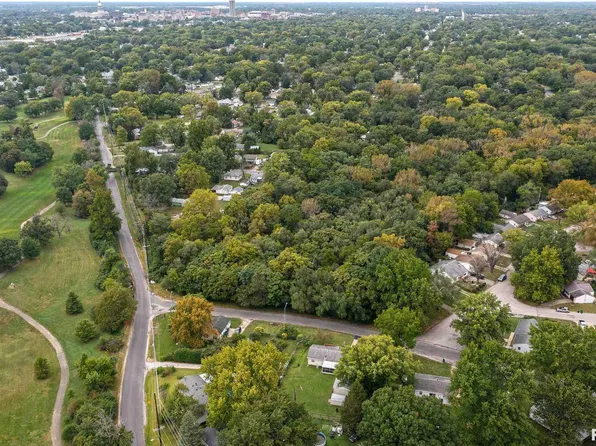 1 & 2 Bunn Dr, Springfield, IL 62703