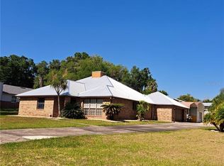 5050 Deleon Oaks Ct, De Leon Springs, FL 32130