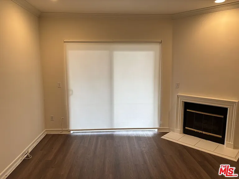 2335 S Bentley Ave #104 — Photo 35
