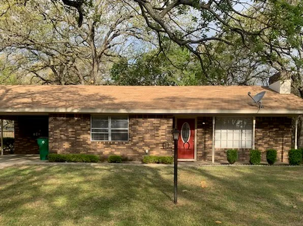 3104 S Lipsey St, Decatur, TX 76234