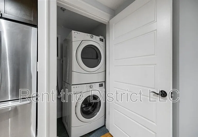 1109 M St NW #1 — Photo 16
