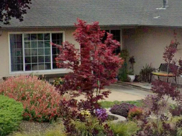 958 Viewpoint Blvd, Rodeo, CA 94572