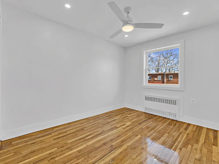 525 E 78th St #3 — Photo 6