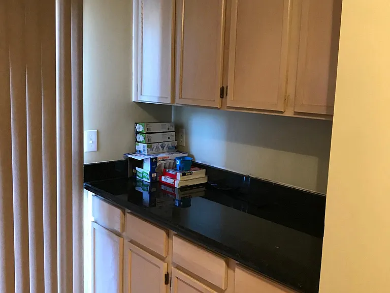 4242 Maple St — Photo 9